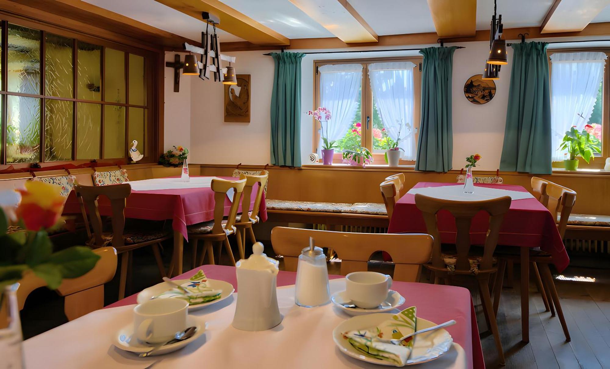 Gasthaus-Pension Zum Loewen Grafenhausen Exteriér fotografie